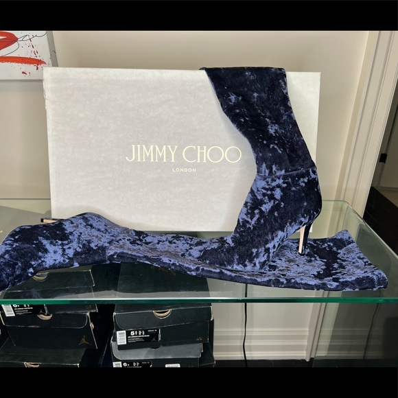 Jimmy Choo crushed blue velvet boots - Picture 1 of 2